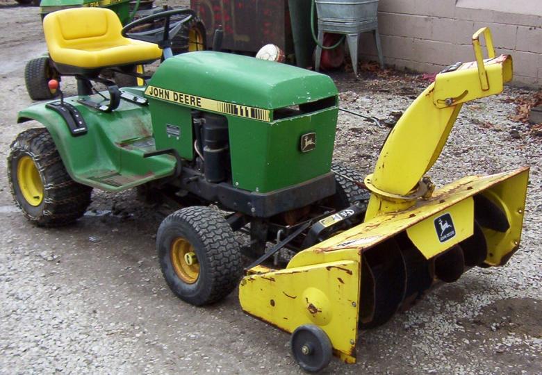 1979 John Deere 111 Owners Manual